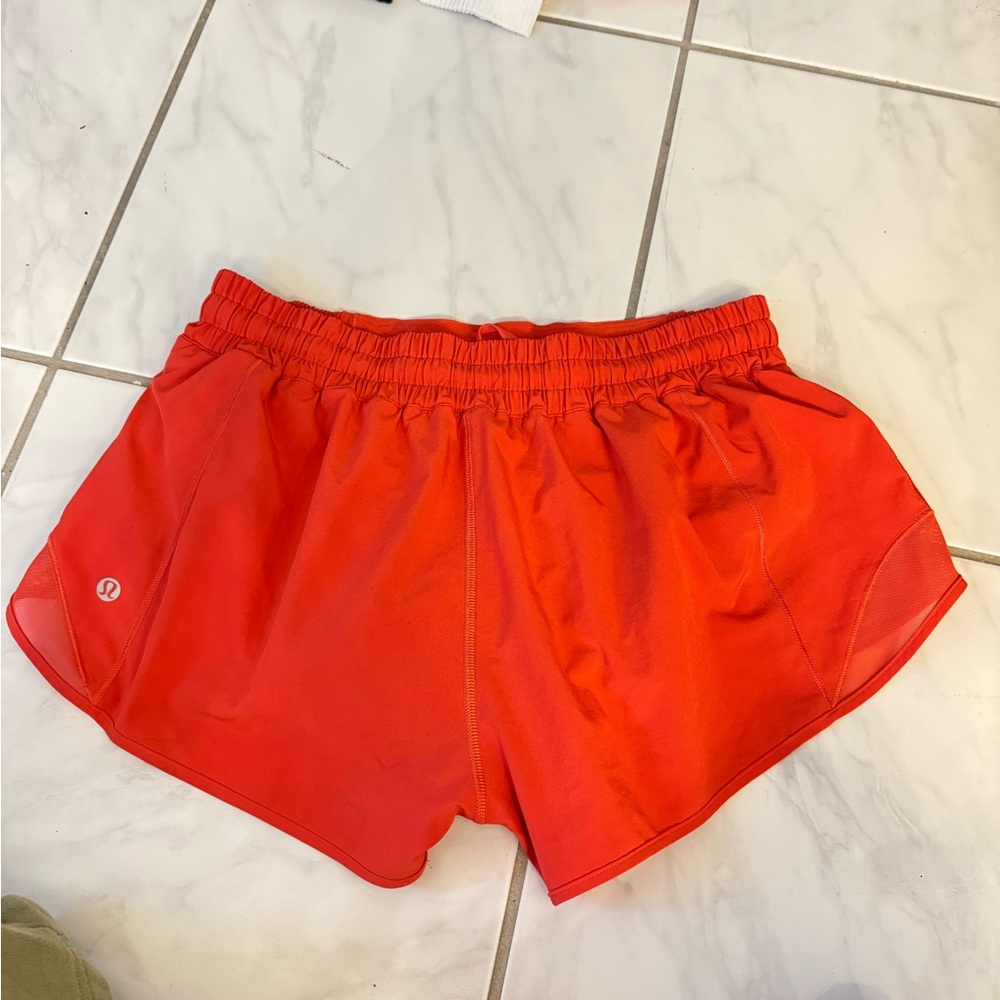 NWOT Lululemon shorts